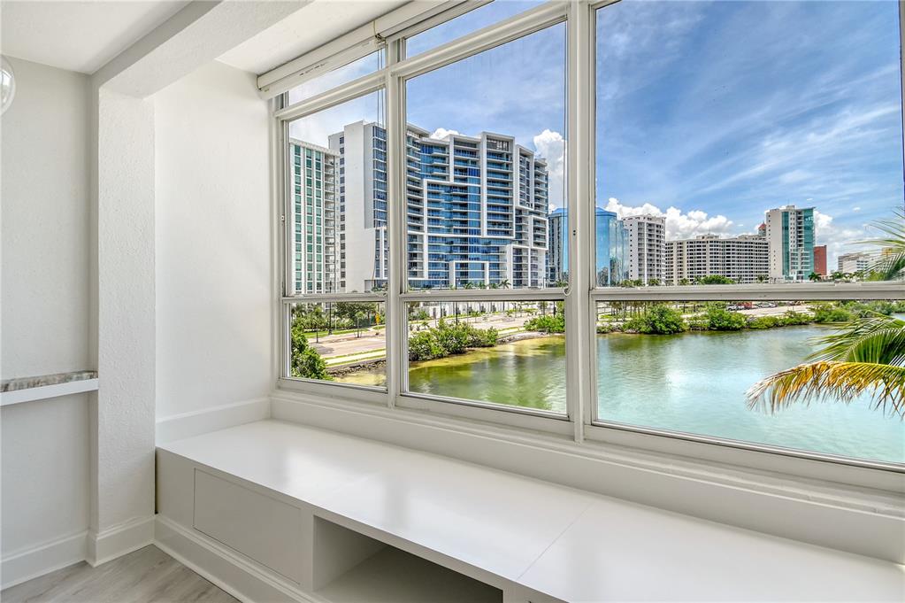 660 Golden Gate Point, Unit 32 Sarasota, FL 34236 - Photo 13 of 54