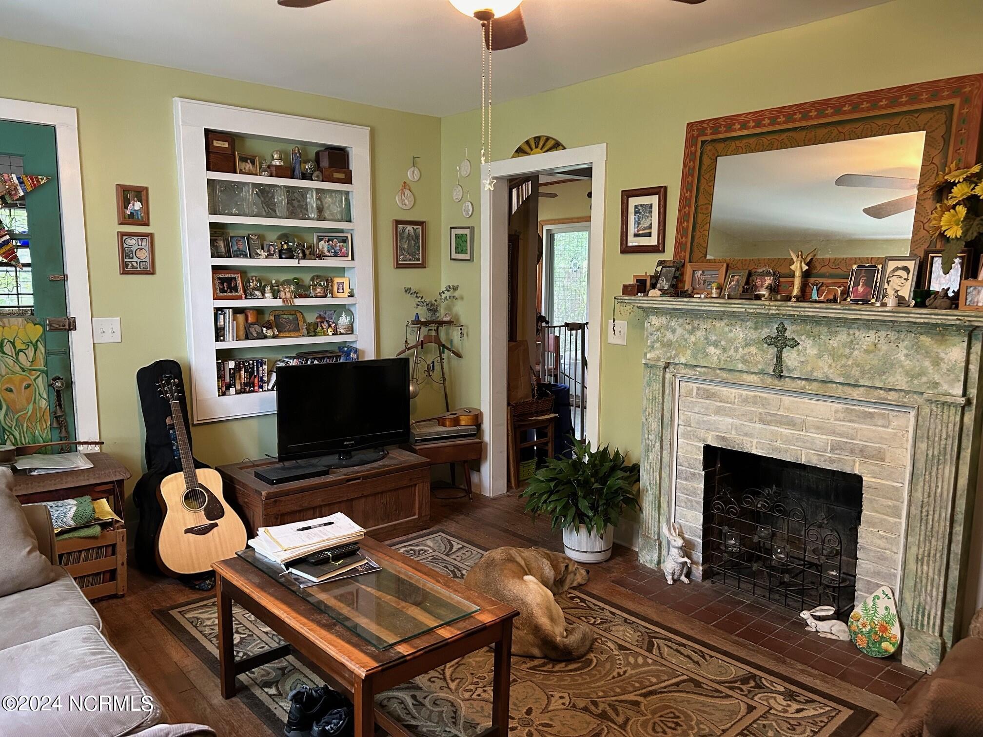 2212 Klein Road Wilmington, NC 28405 - Photo 7 of 14 Living Room