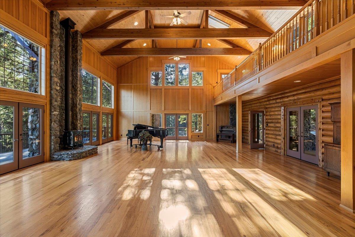 21293 Scotts Flat Road Nevada City, CA 95959 - Photo 51 of 62 a view of a building with sitting area