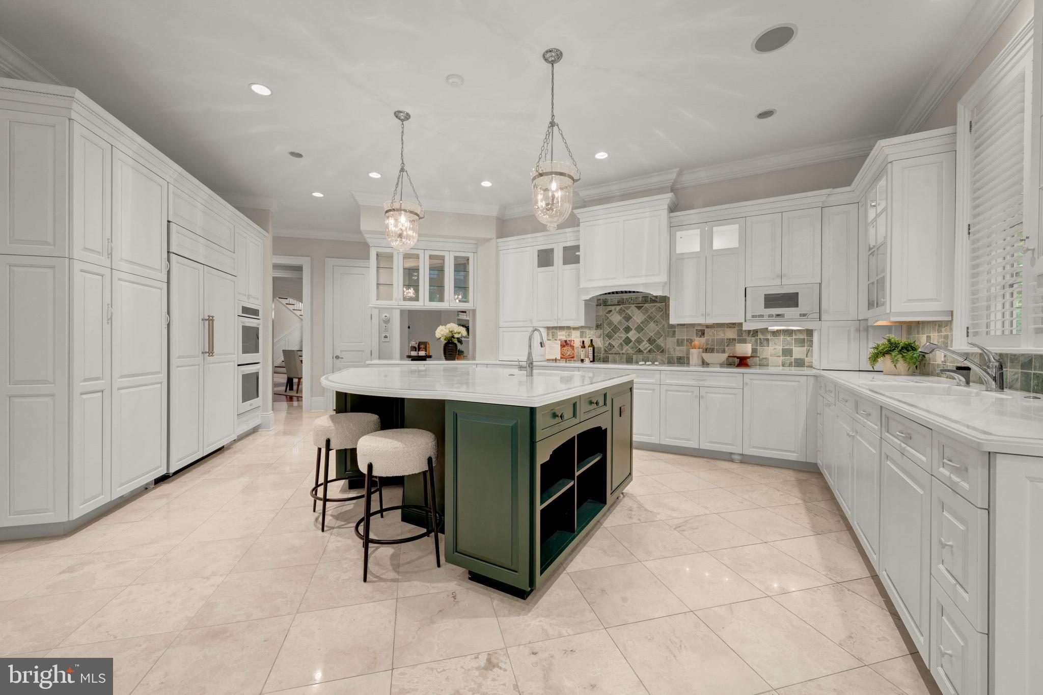 4910 Little Falls Road Arlington, VA 22207 - Photo 15 of 89 Kitchen