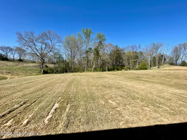 $383,800 | 224 Farley Road, Byhalia, MS 38611