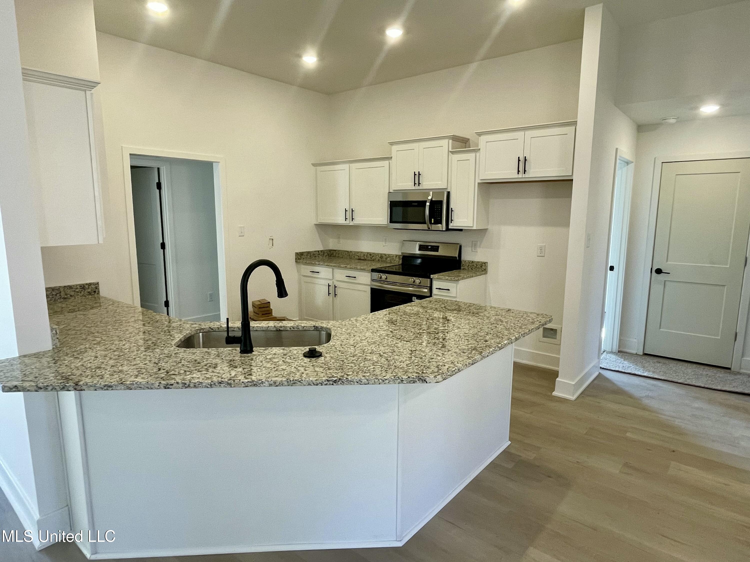 224 Farley Road Byhalia, MS 38611 - Photo 3 of 11 IMG_E0001