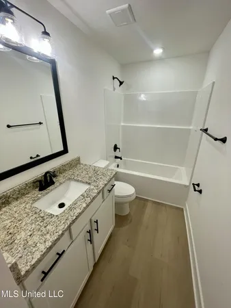 $383,800 | 224 Farley Road, Byhalia, MS 38611