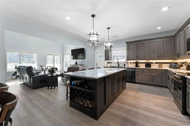 $799,000 | 547 Center Road, Cartersville, GA 30121