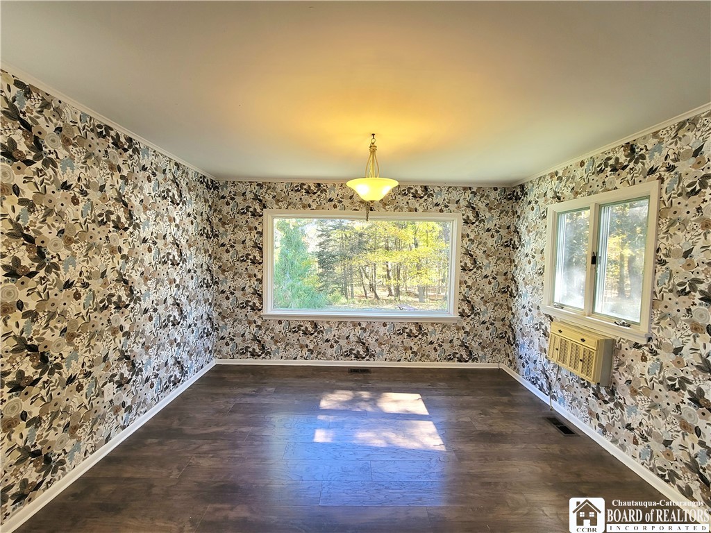 151 Avalon Boulevard Ellicott, NY 14701 - Photo 17 of 45