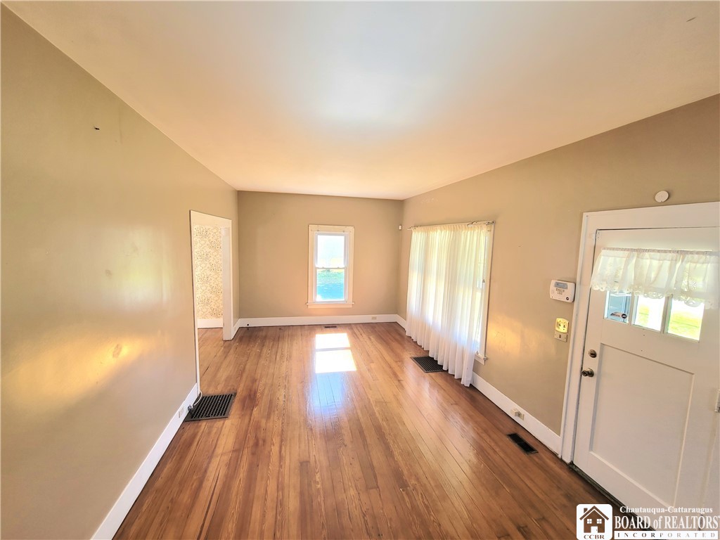 151 Avalon Boulevard Ellicott, NY 14701 - Photo 6 of 45