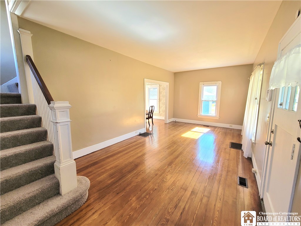 151 Avalon Boulevard Ellicott, NY 14701 - Photo 7 of 45