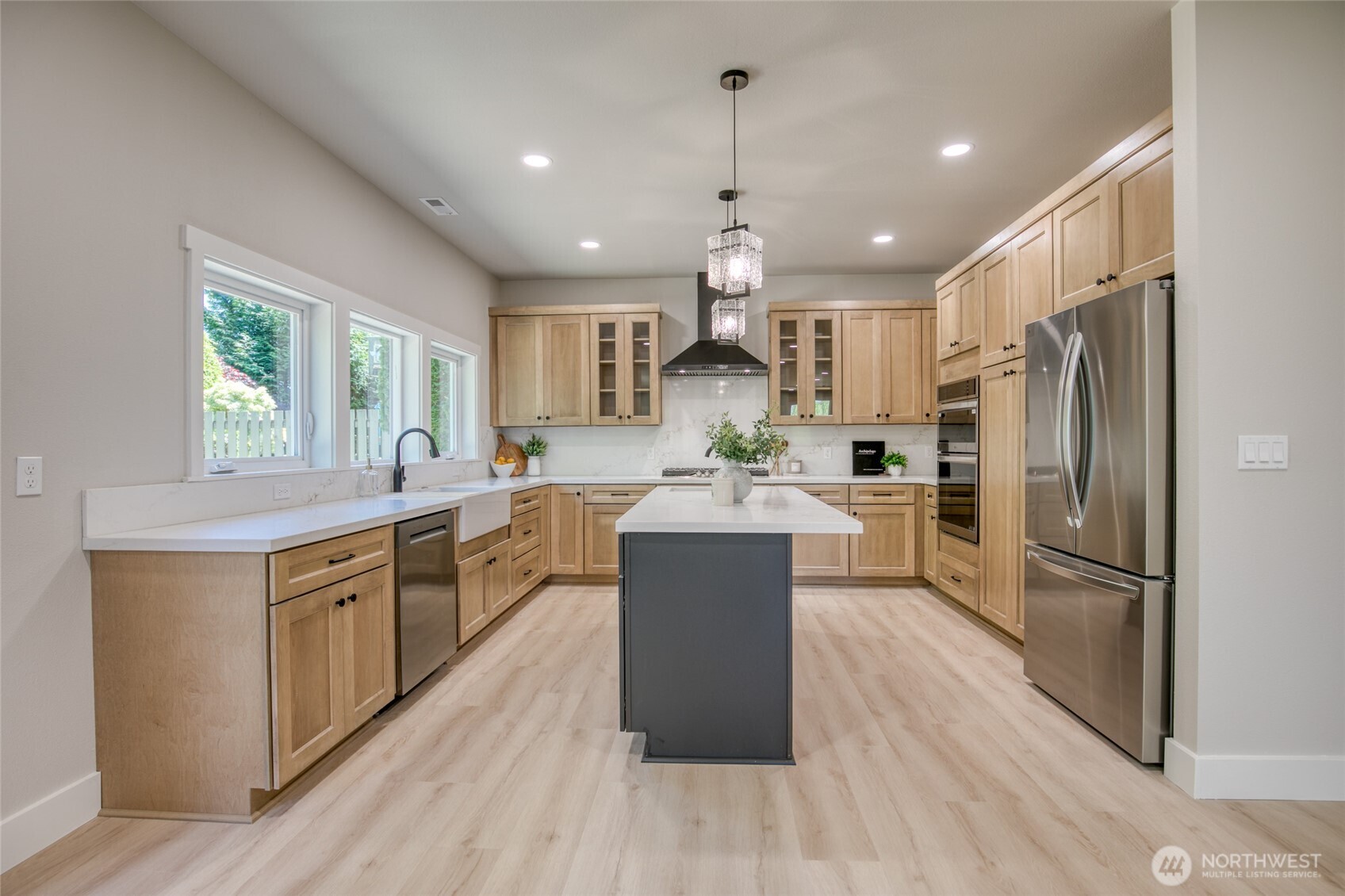 1408 Grays Pointe Lane Aberdeen, WA 98520 - Photo 11 of 32
