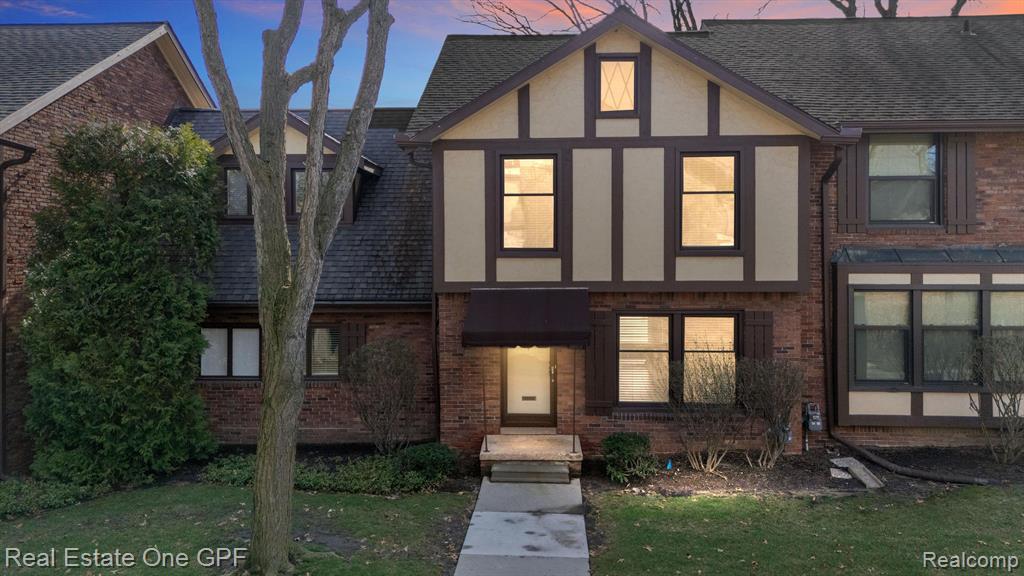 1708 Vernier Road Grosse Pointe Woods, MI 48236 - Photo 1 of 43