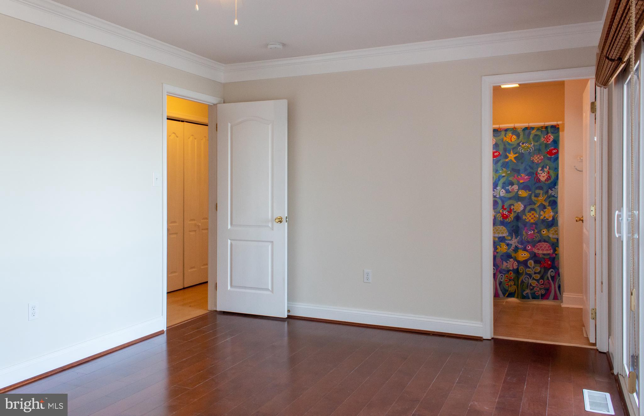144 Windcliff Road Prince Frederick, MD 20678 - Photo 21 of 47 Master Bedroom with Full Bathroom