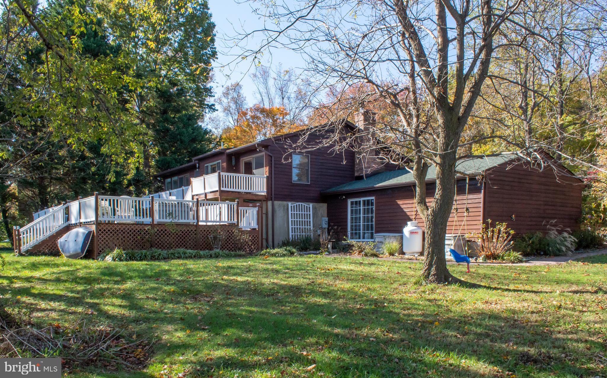144 Windcliff Road Prince Frederick, MD 20678 - Photo 41 of 47 Side yard