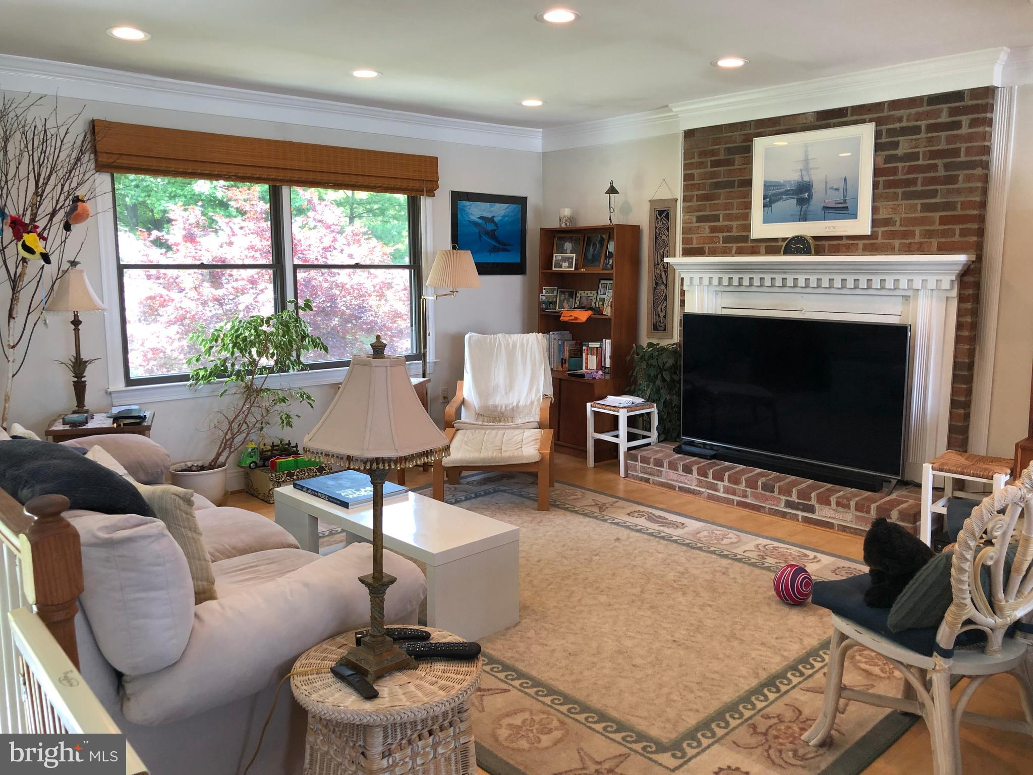 144 Windcliff Road Prince Frederick, MD 20678 - Photo 7 of 47 Upstairs Living Rm with fireplace insert Furnished