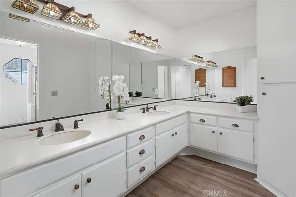 $520,000 | 26389 Rainbow Glen Drive, Newhall, CA 91321