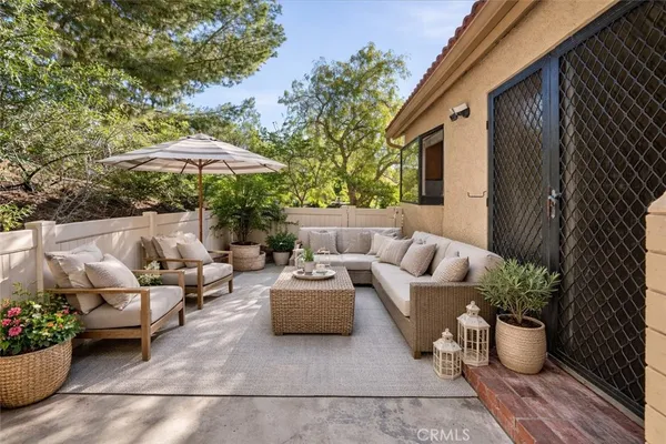 $520,000 | 26389 Rainbow Glen Drive, Newhall, CA 91321