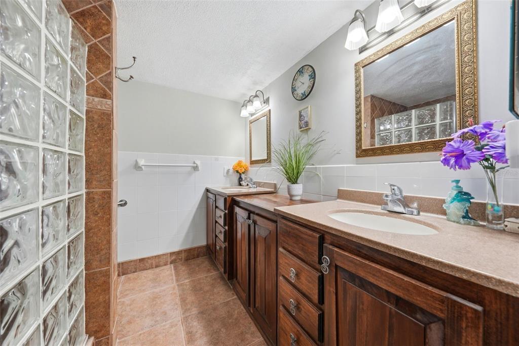 4214 Lake Underhill Road, Unit 6A2 Orlando, FL 32803 - Photo 11 of 15