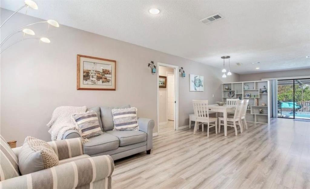 5875 Bay Pines Lakes Boulevard St. Petersburg, FL 33708 - Photo 2 of 19