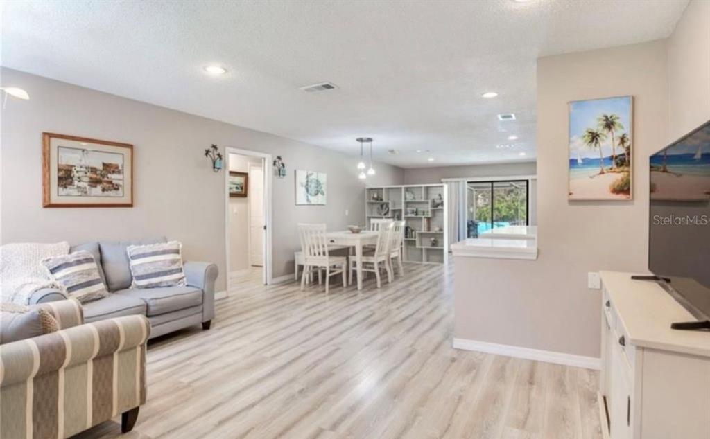 5875 Bay Pines Lakes Boulevard St. Petersburg, FL 33708 - Photo 3 of 19