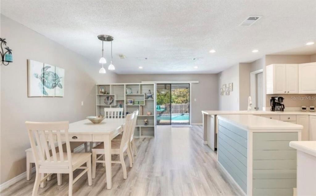 5875 Bay Pines Lakes Boulevard St. Petersburg, FL 33708 - Photo 5 of 19