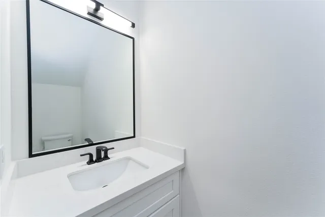 $2,400 | 8218 Lawler Street, Unit A, Houston, TX 77051