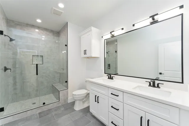 $2,400 | 8218 Lawler Street, Unit A, Houston, TX 77051