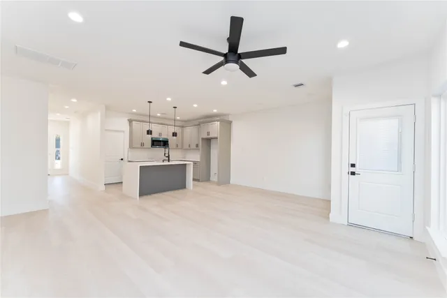 $2,400 | 8218 Lawler Street, Unit A, Houston, TX 77051