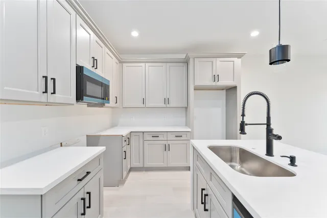 $2,400 | 8218 Lawler Street, Unit A, Houston, TX 77051