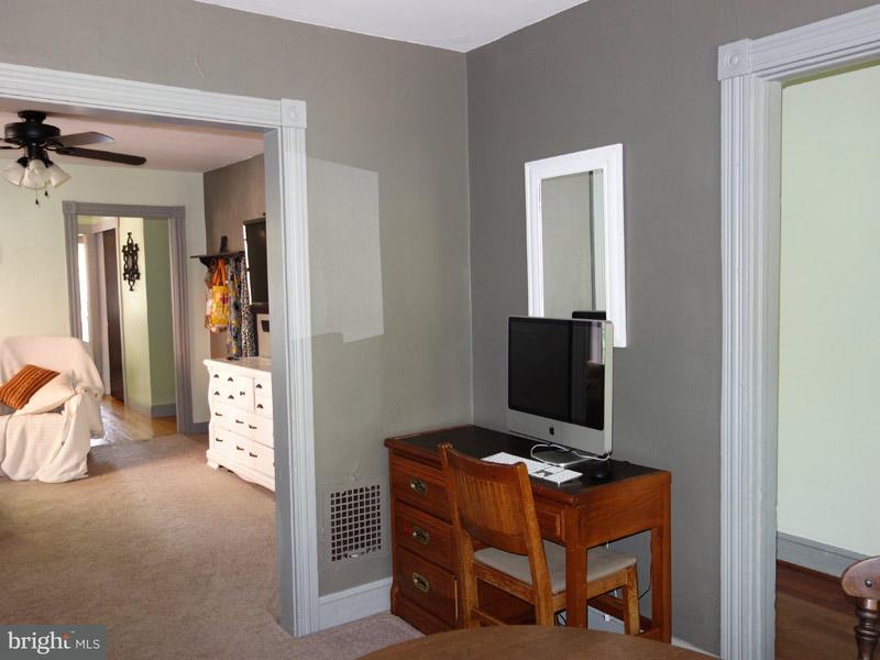 1760 Eden Road Lancaster, PA 17601 - Photo 16 of 37