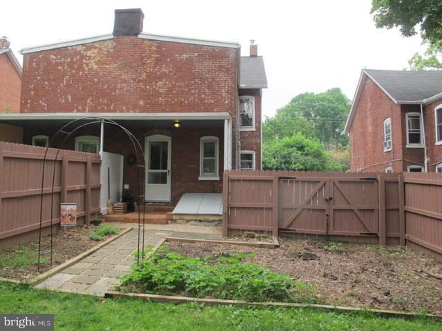 1760 Eden Road Lancaster, PA 17601 - Photo 29 of 37
