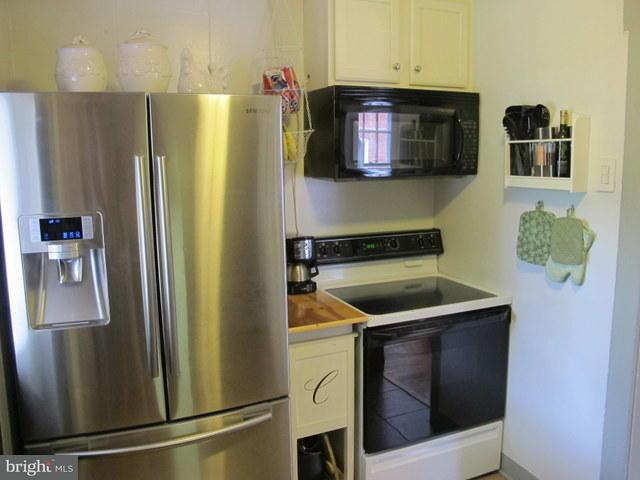 1760 Eden Road Lancaster, PA 17601 - Photo 6 of 37