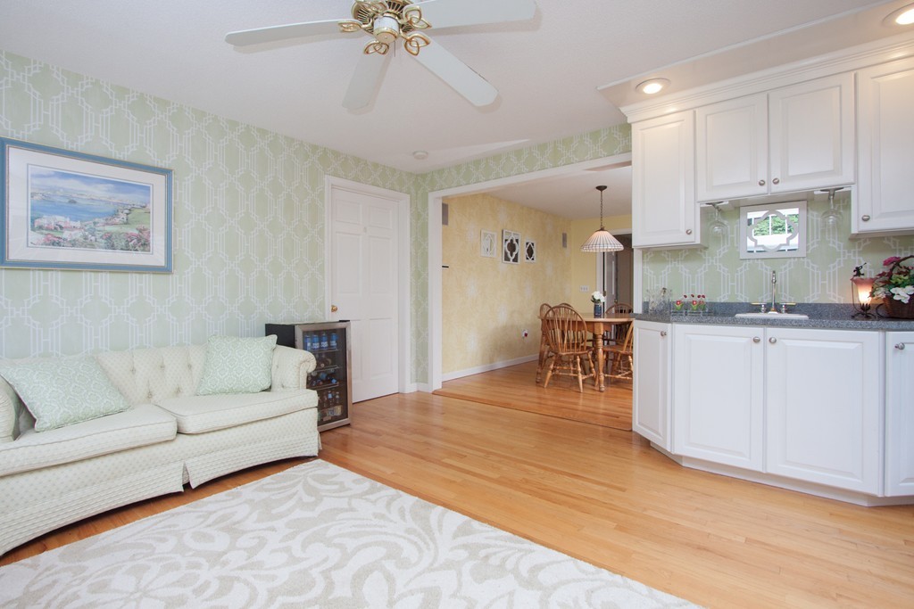 41 Northfield Road Longmeadow, MA 01106 - Photo 10 of 30 Gallery Image 10