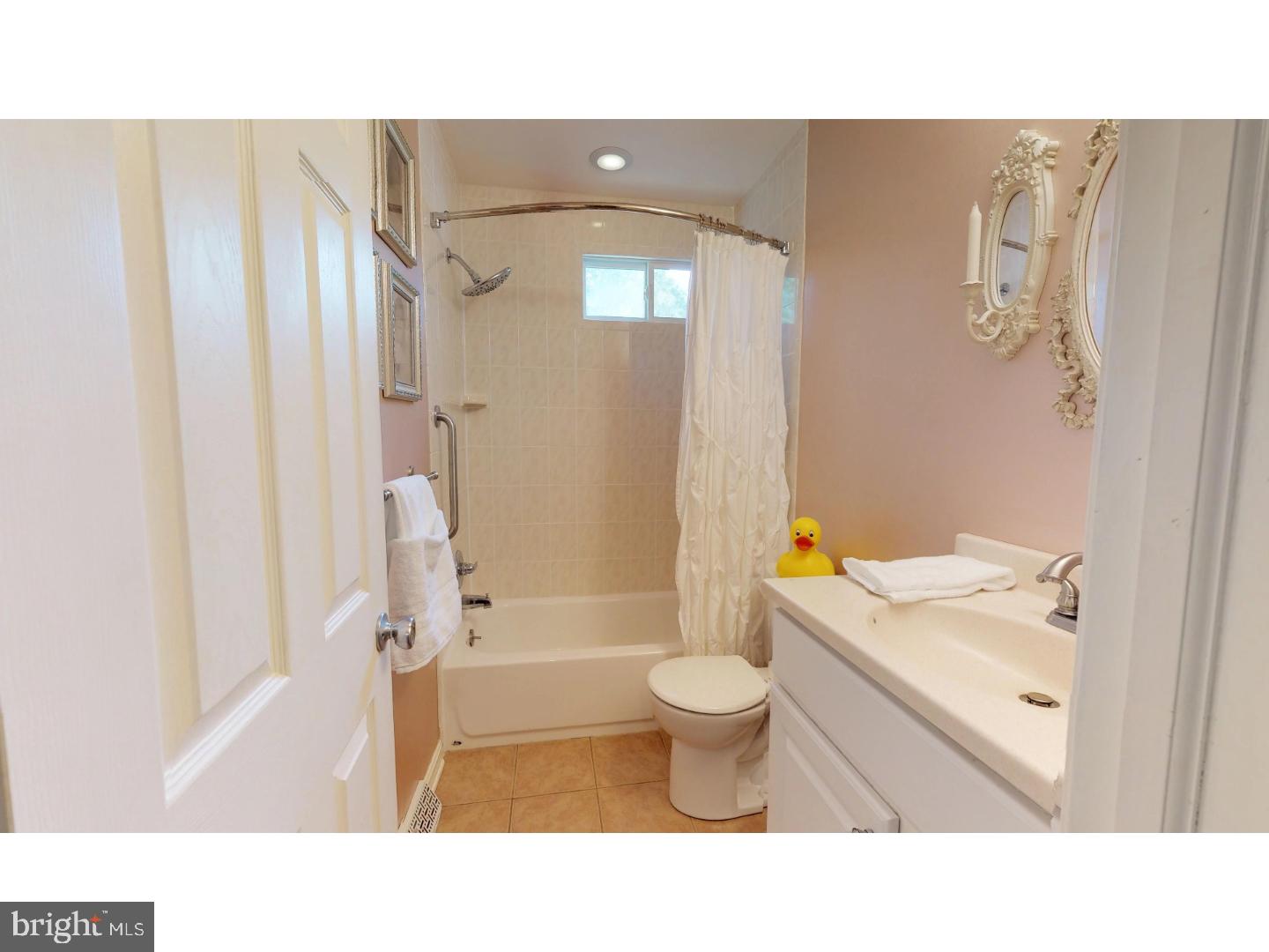 202 Ash Road Marlton, NJ 08053 - Photo 11 of 25 Bathroom