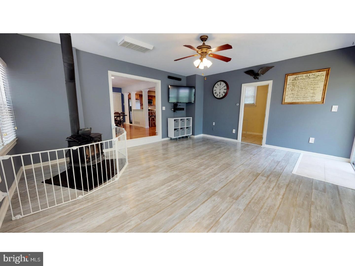 202 Ash Road Marlton, NJ 08053 - Photo 6 of 25 Living Room
