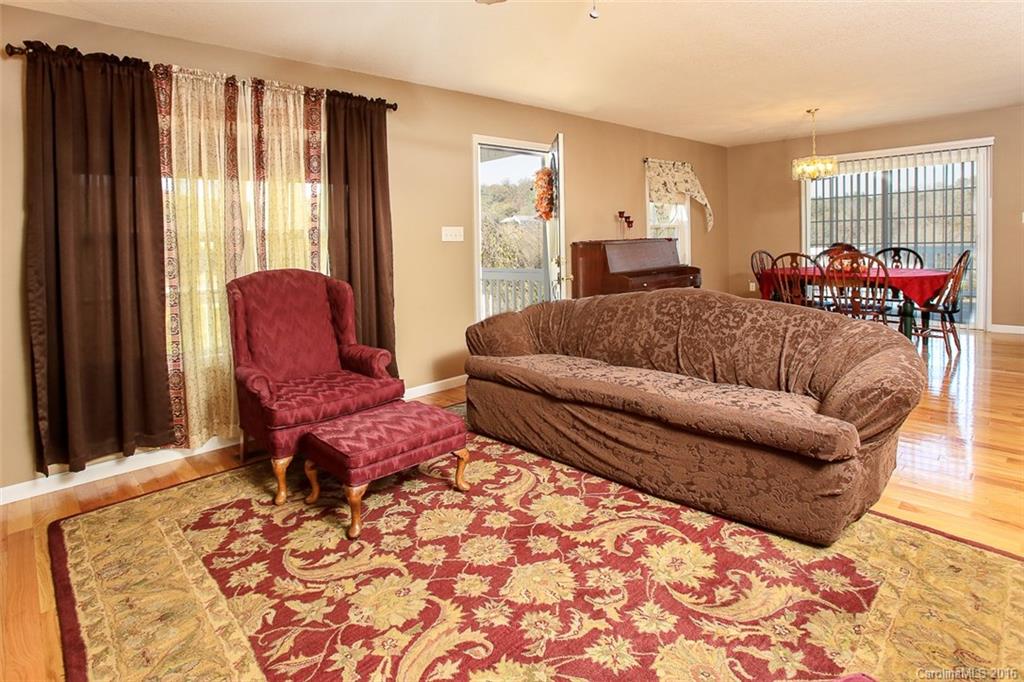 27 Rodeo Drive, Unit B Leicester, NC 28748 - Photo 3 of 24 Gallery Image 3