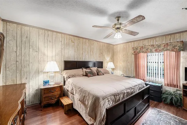 a view of a workspace with furniture