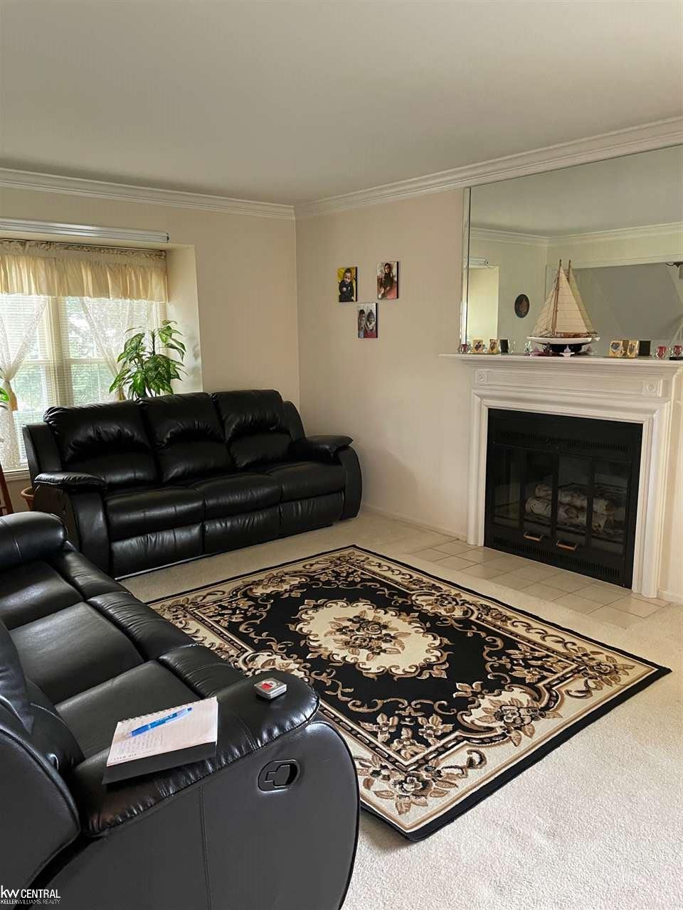 372 Huntington Court Rochester, MI 48307 - Photo 19 of 27 50037811-19.JPG