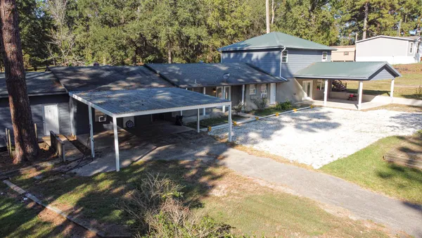 $650 | 229 Bishop Street, Unit 2, Livingston, TX 77351