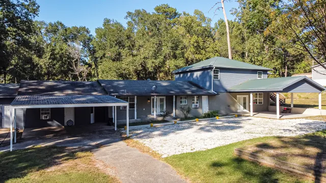 $650 | 229 Bishop Street, Unit 2, Livingston, TX 77351