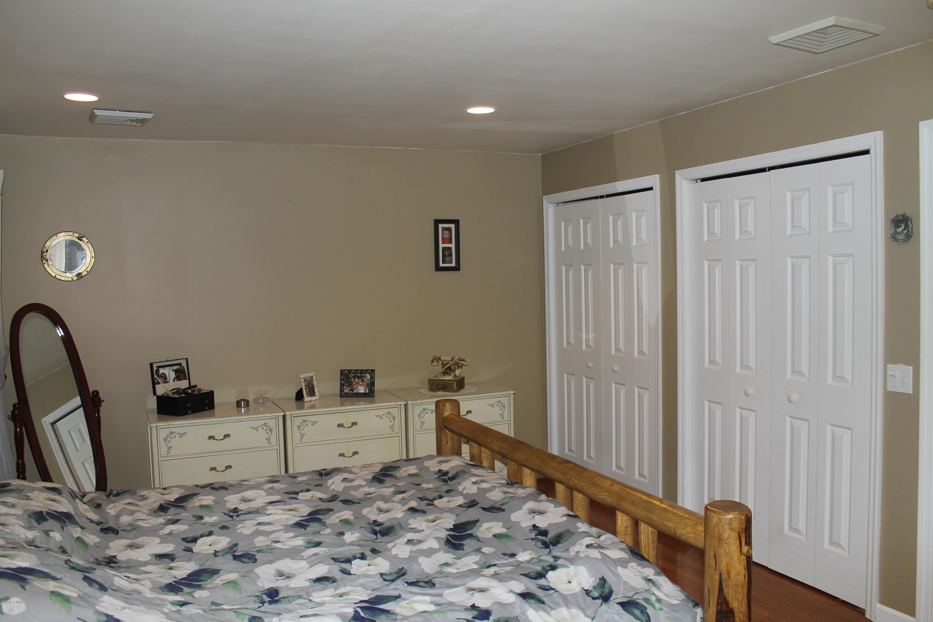 130 West Lilac Road Milford, PA 18337 - Photo 18 of 42 Master Suite