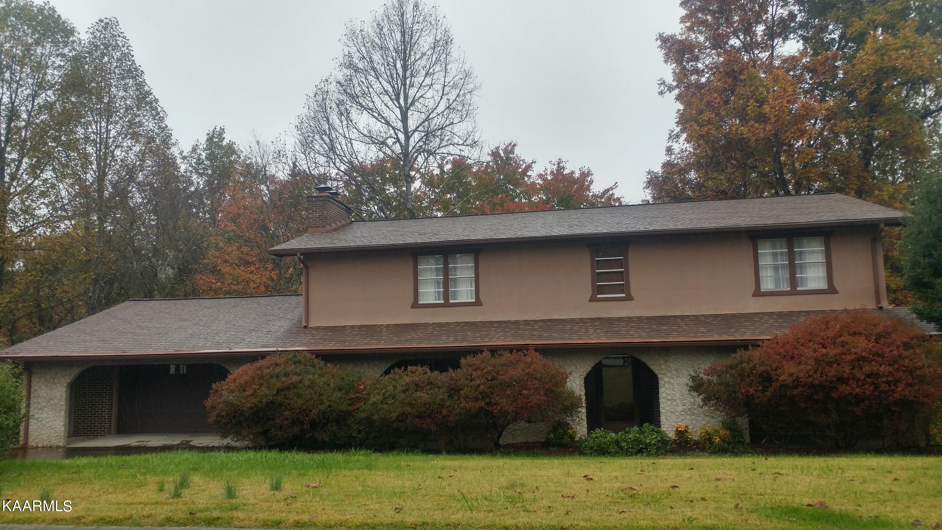 111 Greenbriar Lane Oak Ridge, TN 37830 - Photo 1 of 29 1030210949a_HDR