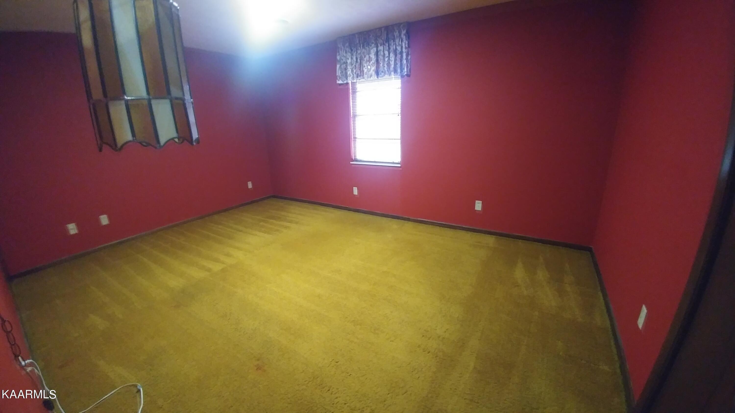 111 Greenbriar Lane Oak Ridge, TN 37830 - Photo 15 of 29 1030210934a_HDR