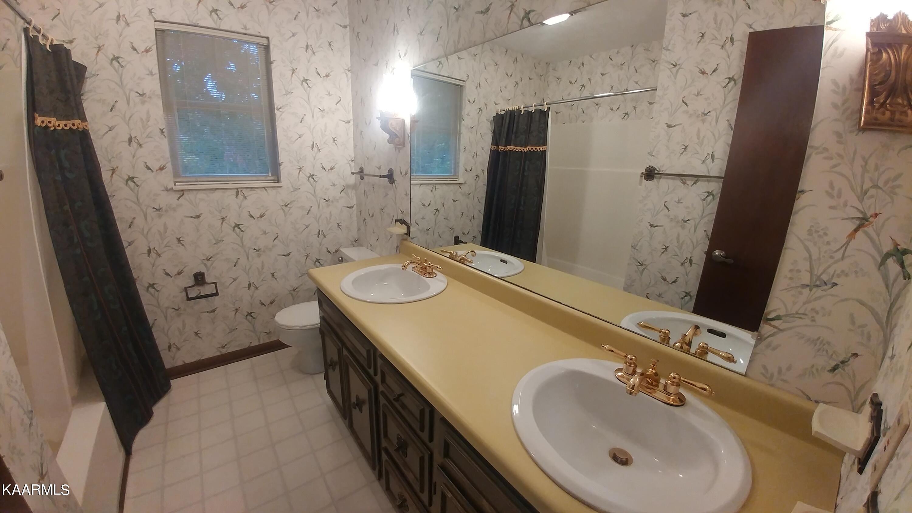 111 Greenbriar Lane Oak Ridge, TN 37830 - Photo 17 of 29 1030210936_HDR