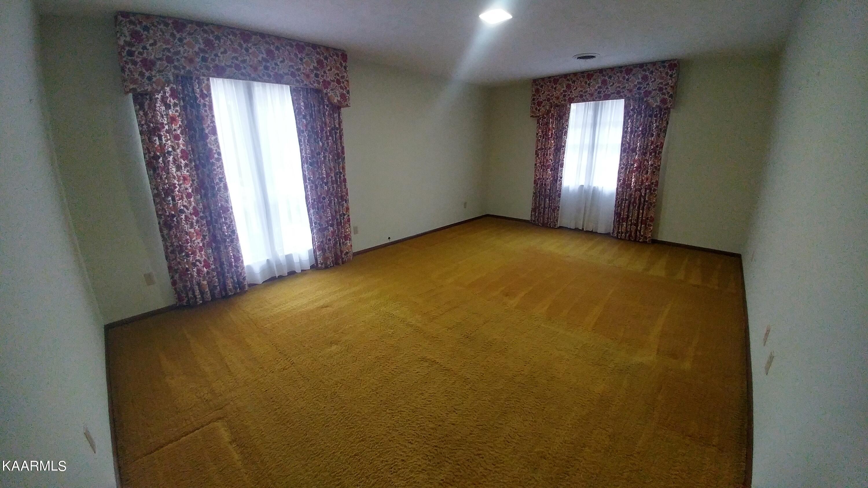 111 Greenbriar Lane Oak Ridge, TN 37830 - Photo 19 of 29 1030210936a_HDR