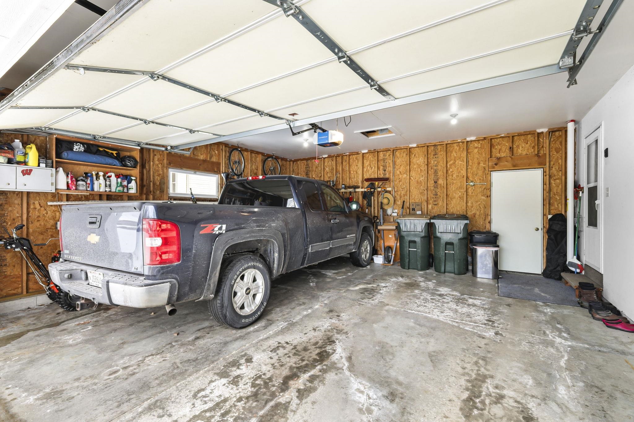 550 North Heatherstone Drive Sun Prairie, WI 53590 - Photo 36 of 46