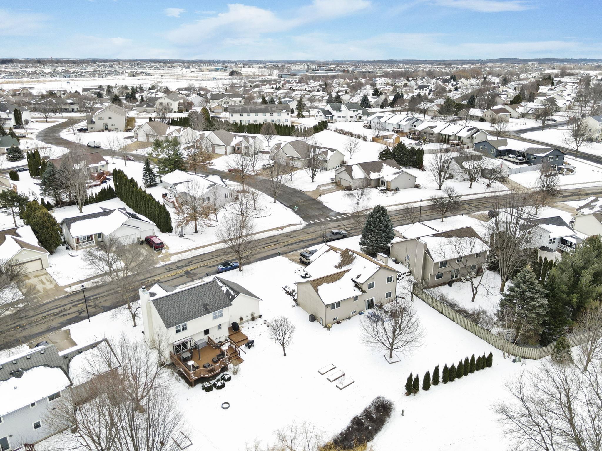 550 North Heatherstone Drive Sun Prairie, WI 53590 - Photo 39 of 46