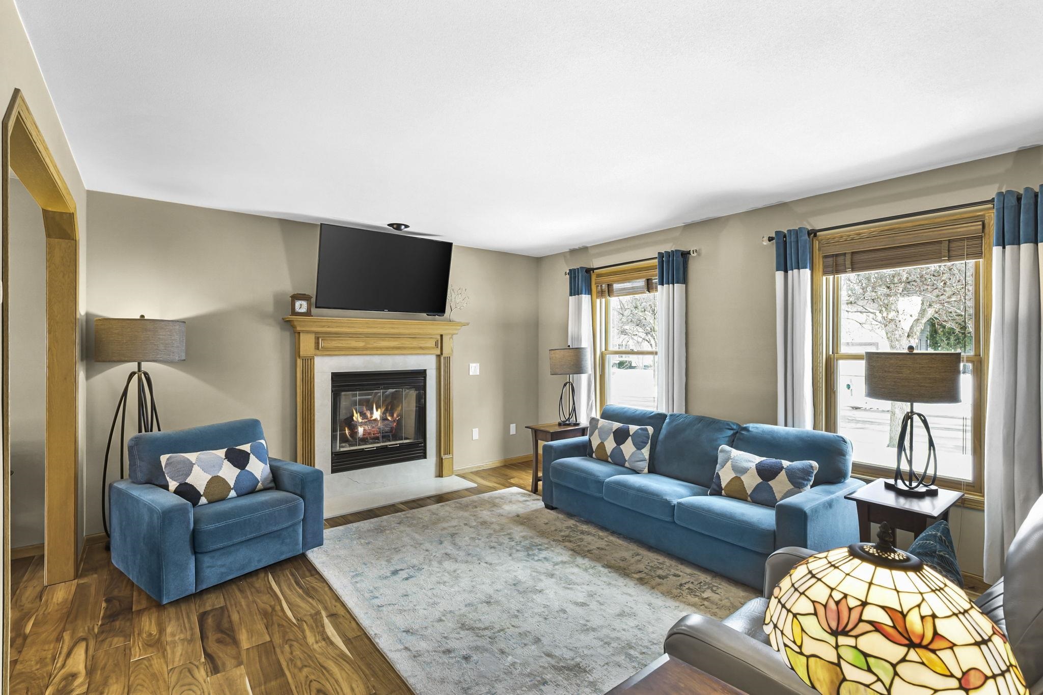 550 North Heatherstone Drive Sun Prairie, WI 53590 - Photo 5 of 46