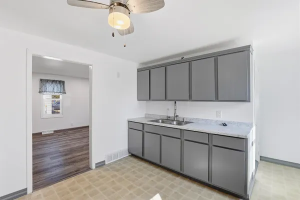 $232,000 | 1001 West Grant Street, Appleton, WI 54914