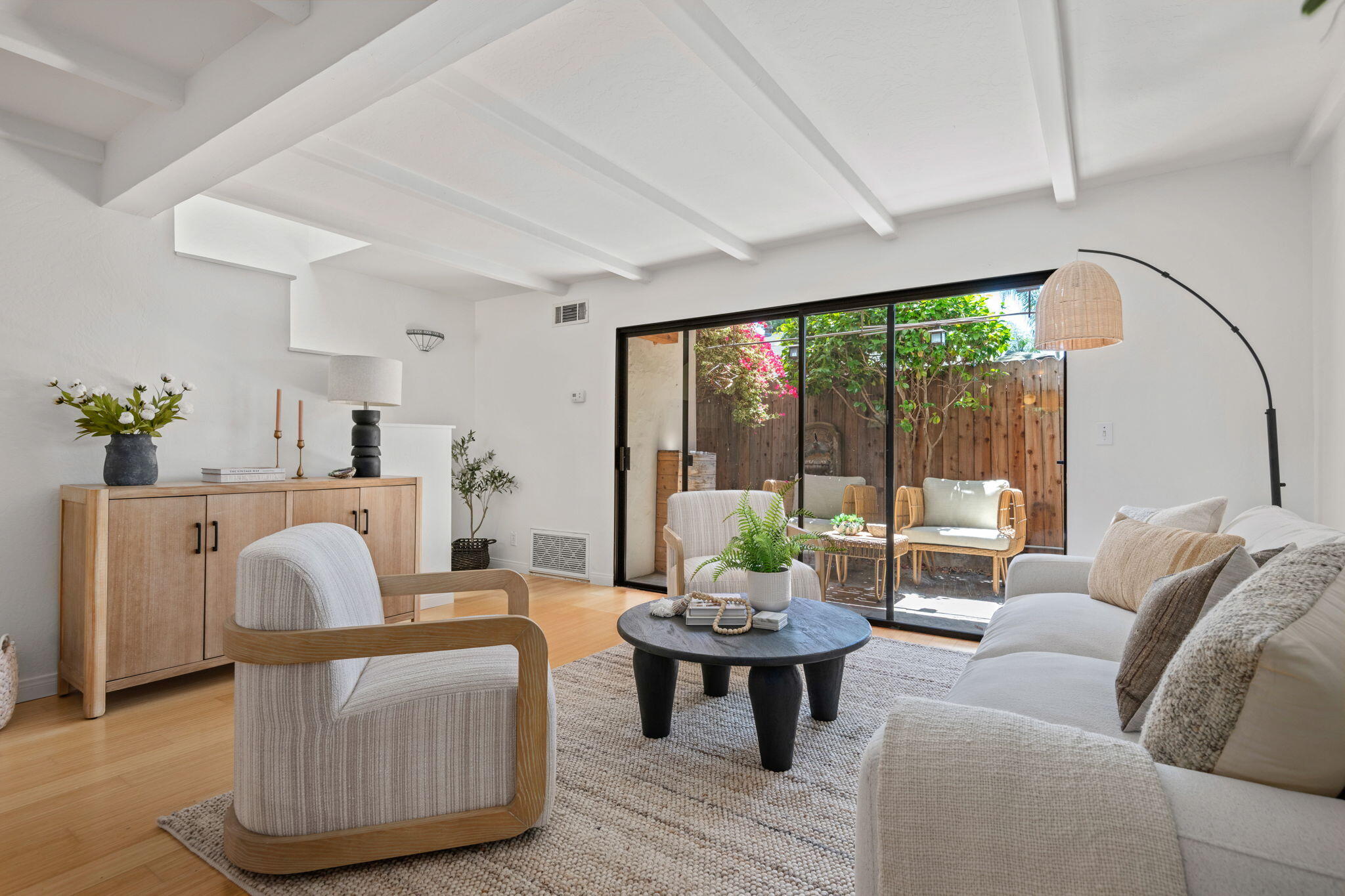 2012 Castillo Street, Unit B Santa Barbara, CA 93105 - Photo 1 of 21 07-Living Room