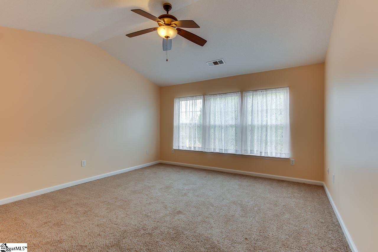 104 Innisbrook Lane Simpsonville, SC 29681 - Photo 18 of 35 Gallery Image 18