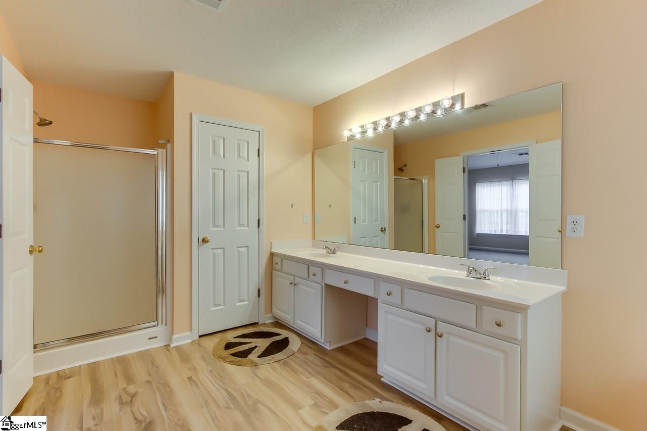 104 Innisbrook Lane Simpsonville, SC 29681 - Photo 20 of 35 Gallery Image 20