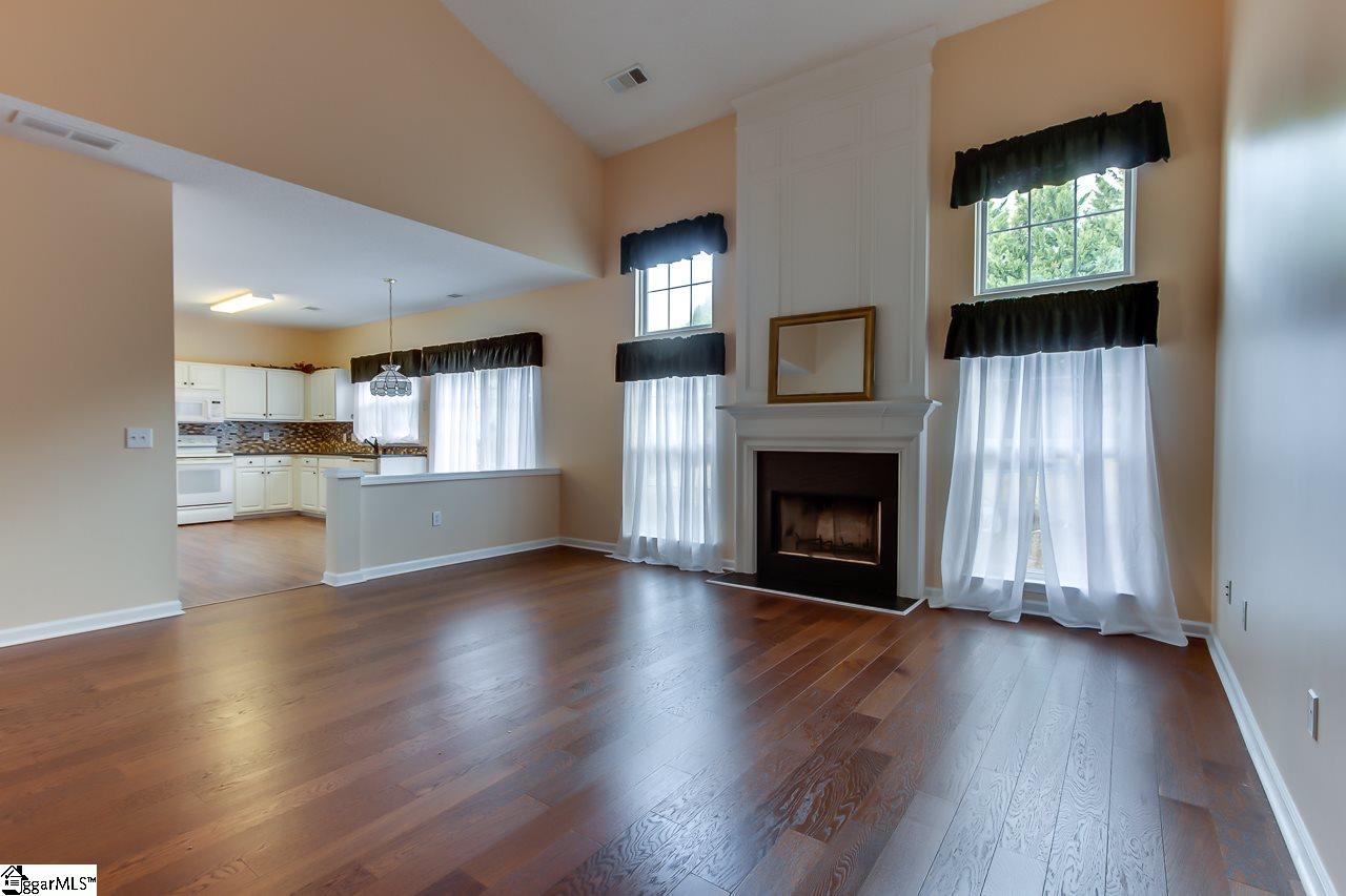 104 Innisbrook Lane Simpsonville, SC 29681 - Photo 9 of 35 Gallery Image 9